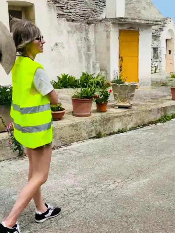 E-bike group departing from Alberobello under the morning sun