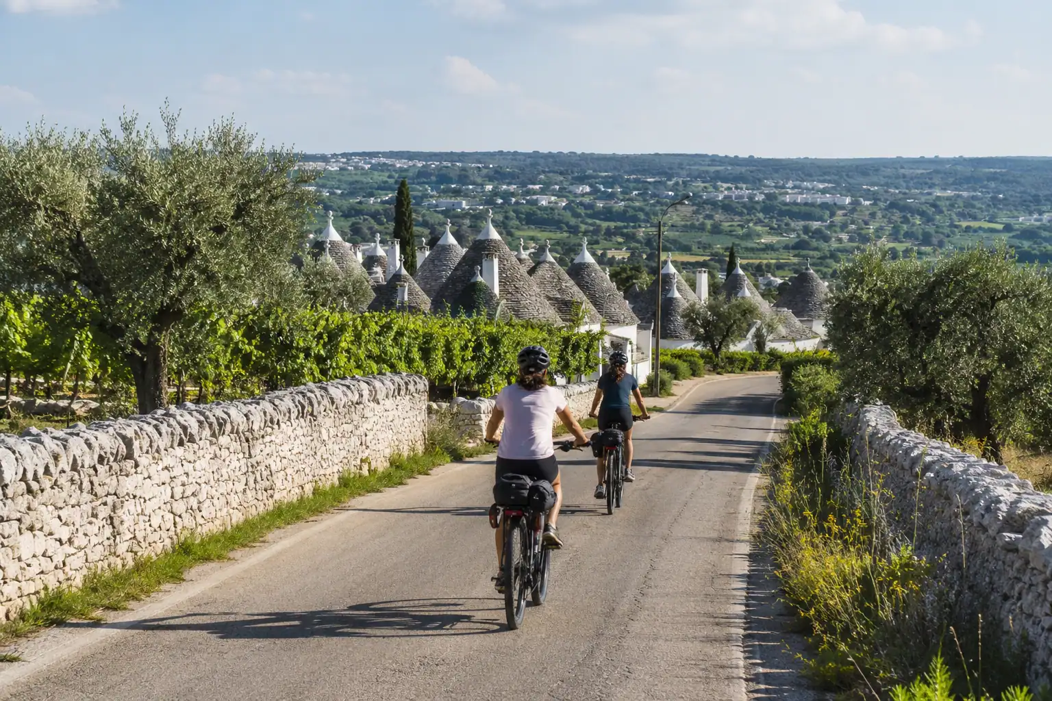 Premium e-bike rental in Puglia for self-guided bike trips