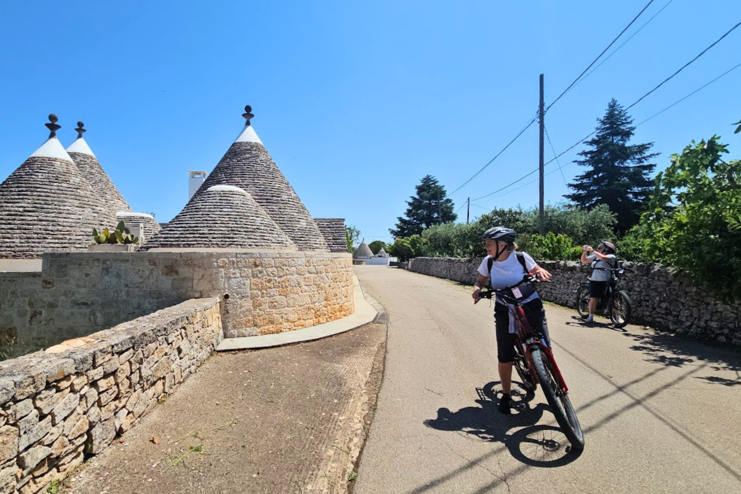 Arrival in Alberobello during the Sassi & Trulli eBike experience